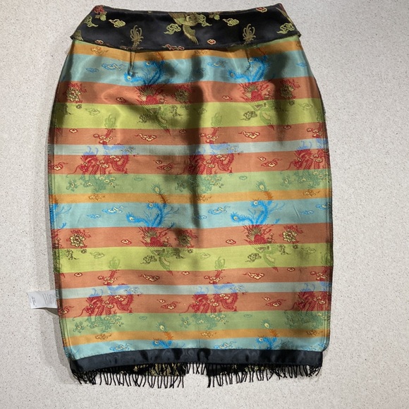 Karen Kane womens skirt size 6 Rayon/Silk floral dragon print Fringe beaded hem - Picture 10 of 12